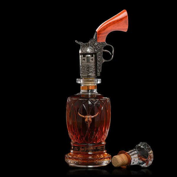 Doc Holliday 10 Year Old Straight Bourbon Whiskey Gift Set - Bourbon Central
