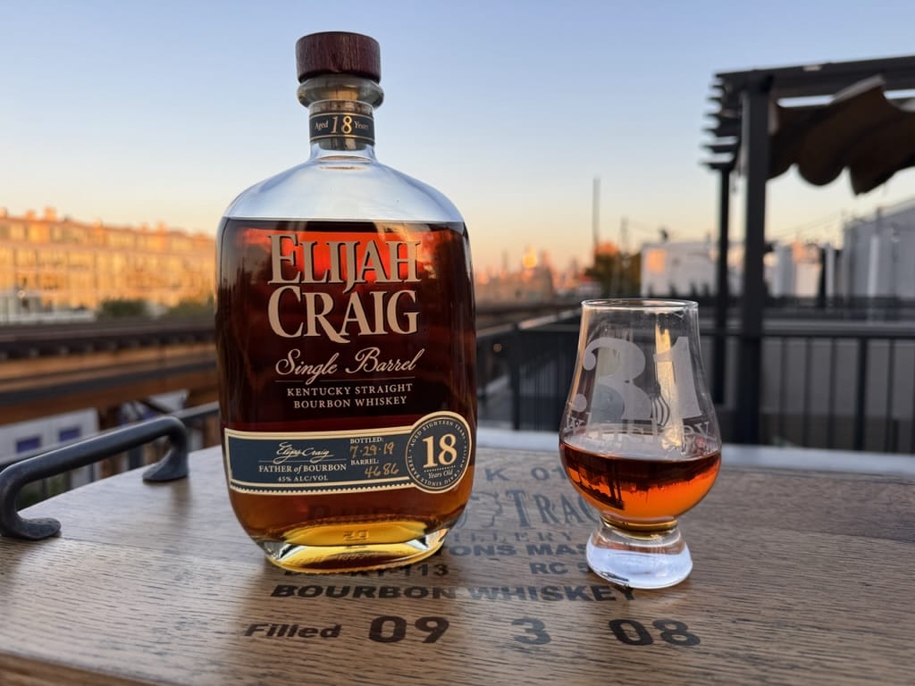 Best Bourbons for Sipping Without Mixers: A Detailed Guide